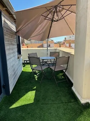 Plein Centre Maison 100 M De La 150 M Du Port *