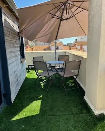 Plein Centre Maison 100 M De La 150 M Du Port *