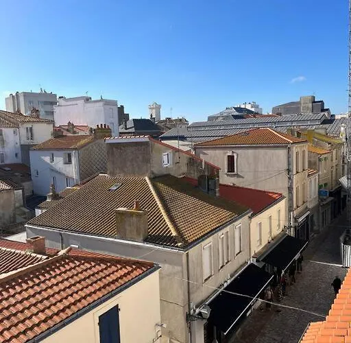 Prázdninový dům Plein Centre Maison 100 M De La 150 M Du Port Les Sables-dʼOlonne